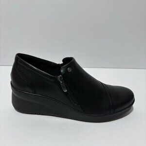 Clark’s Women’s Sutton Zip Black Wedge Booties, Size 9.5 M